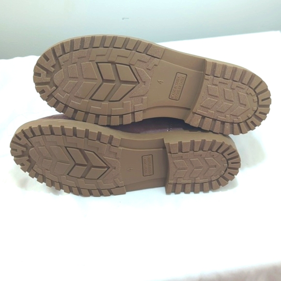 Faux Sued Sherpa Cuff Girl Boots - Picture 4 of 4